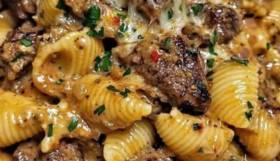Garlic Butter Steak Bites & Creamy Parmesan Shells — A 30-Minute Date Night Dish That Feels Like Luxury