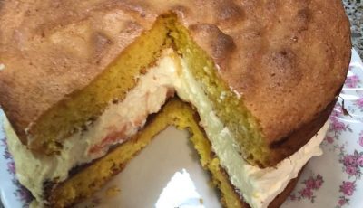 Vanilla Sponge Cake with Cream Filling
