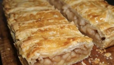 Grandma’s Classic Apple Strudel