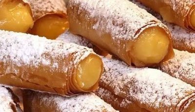 Cannoli Filled with Lemon Cream
