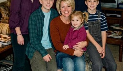 I Waited 4 Hours for My 6 Children to Arrive for My 60th, but the House Stayed Quiet – Until a Police Officer Handed Me a Note That Froze My Heart