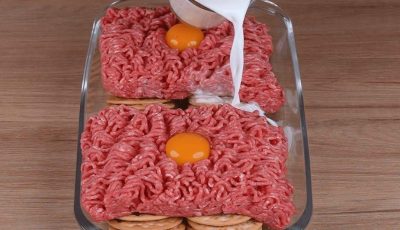Creamy Baked Minced Meat with Eggs